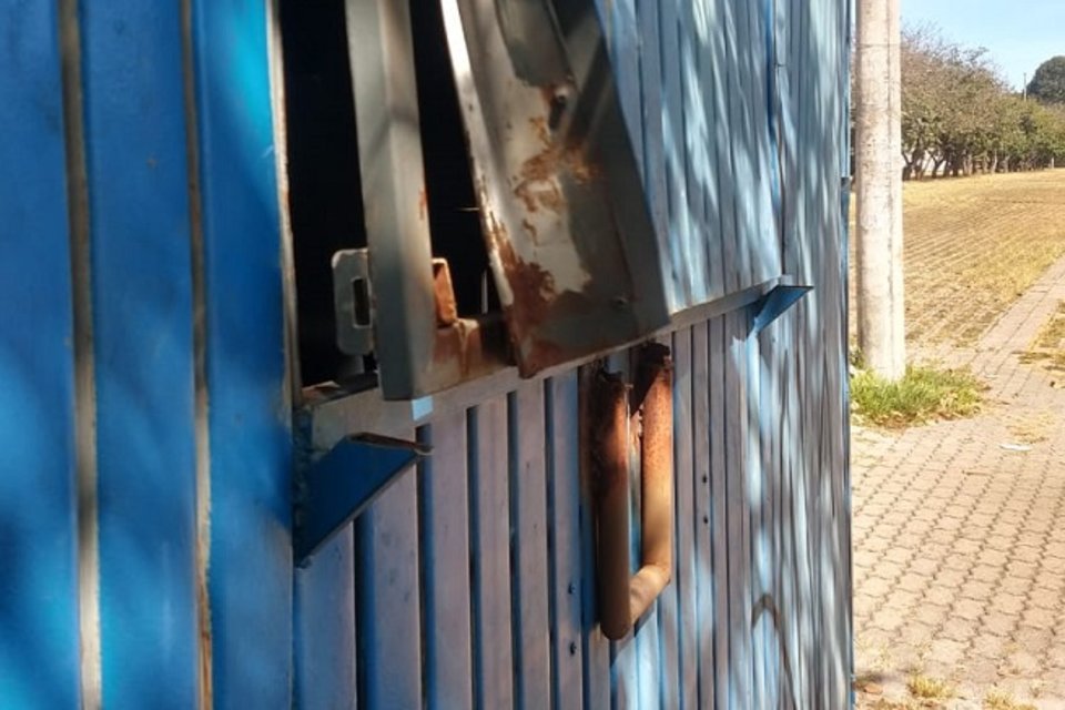 Trailer arrombado