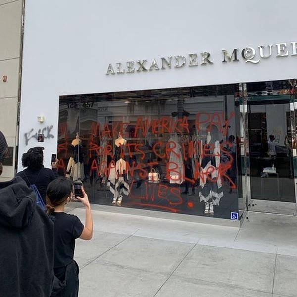 The luxury brands have shops looted in the protests in the us against racism | Matzav Review