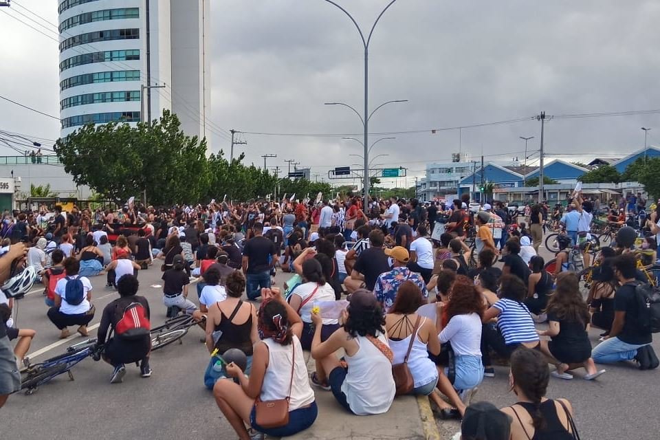 Manifestantes reunidos