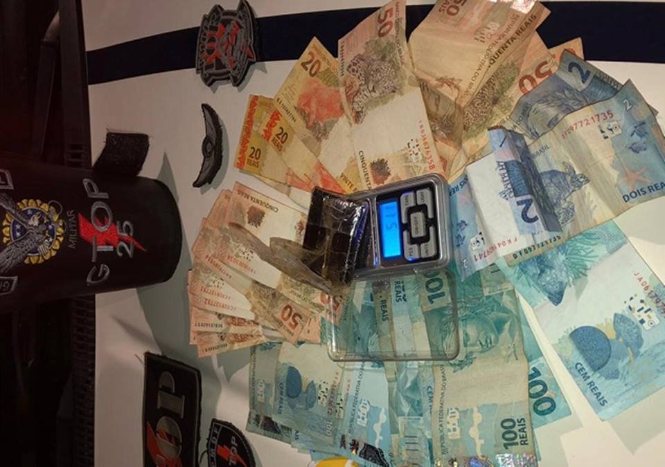 Mulher é presa na EPTG após abordagem da PMDF