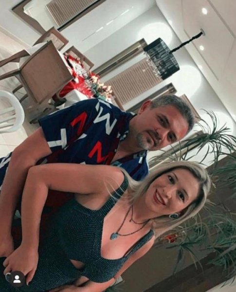 duas pessoas