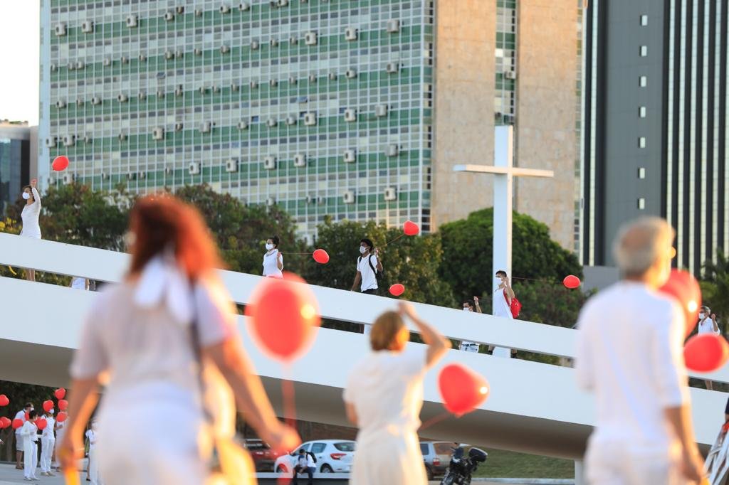 QUEM PARTIU É AMOR DE ALGUÉM - 2ª performance