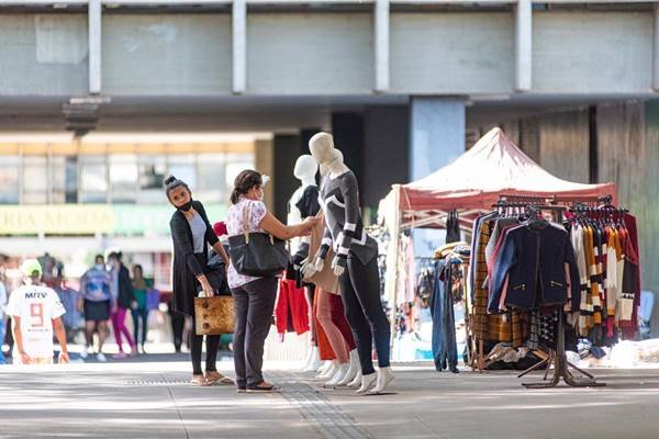 Movimentação de ambulantes no Setor Comercial Sul