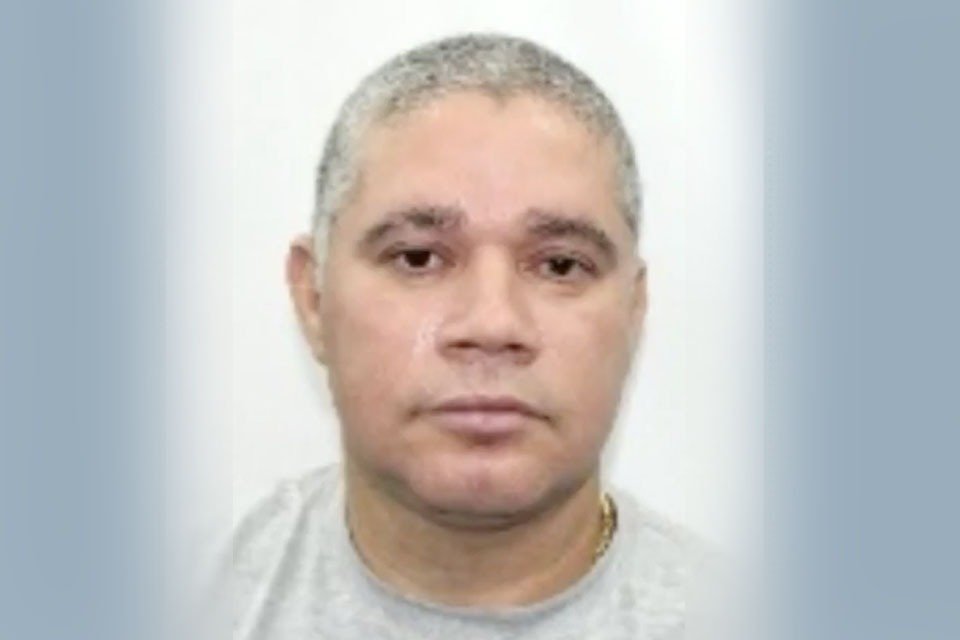 bombeiro Maxwell preso por suspeita de esconder armas do assassinato de Marielle Franco