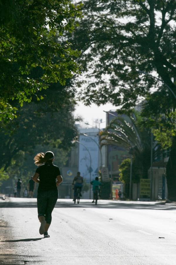 W3 sul é interditada para veículos e aberta para o lazer pela primeira vez