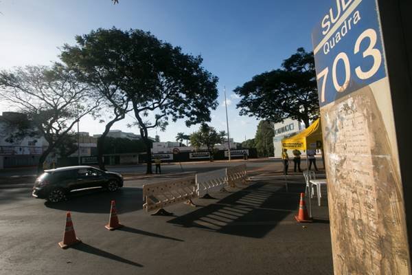 W3 sul é interditada para veículos e aberta para o lazer pela primeira vez
