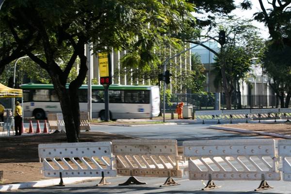 W3 sul é interditada para veículos e aberta para o lazer pela primeira vez