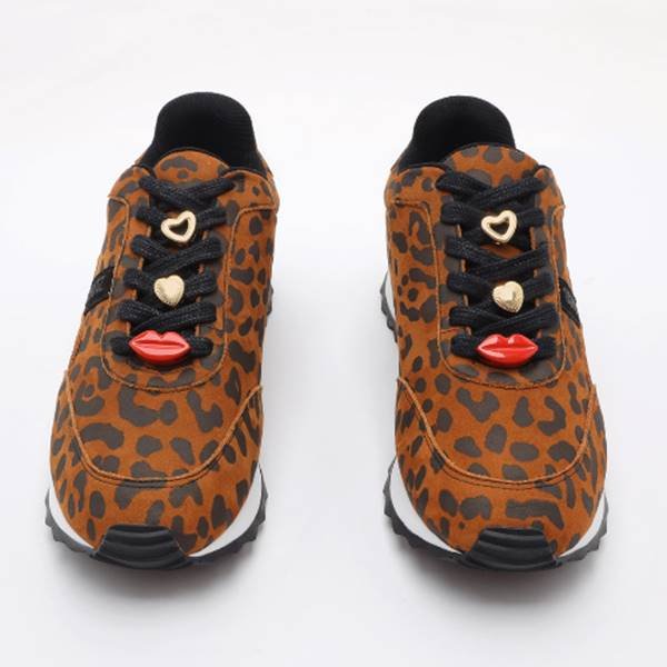 Schutz cria pop-up digital com lançamentos semanais e personalizações