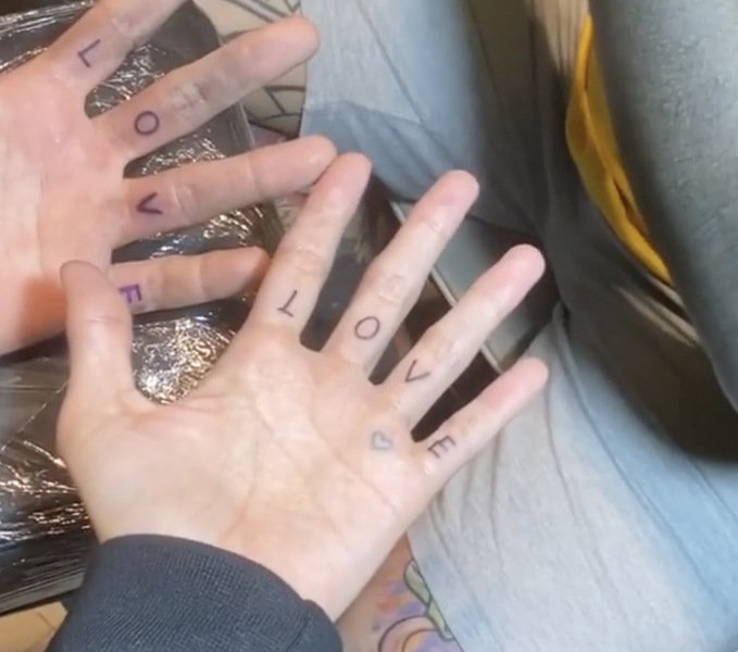 tatuagem Yasmin e medina