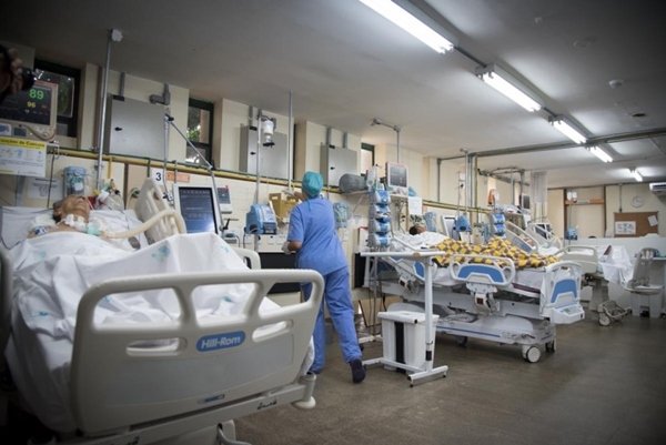 Leitos de UTI do Hospital de Base