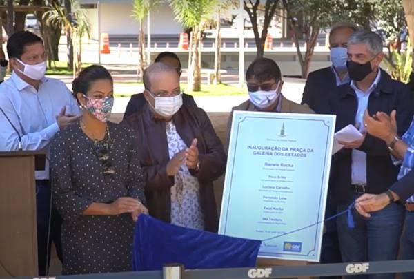 Inauguração da Praça da Galeria dos Estados