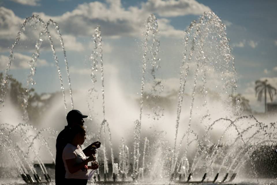 Brasilienses ignoram regras de isolamento social e aproveitam o sol durante o sábado