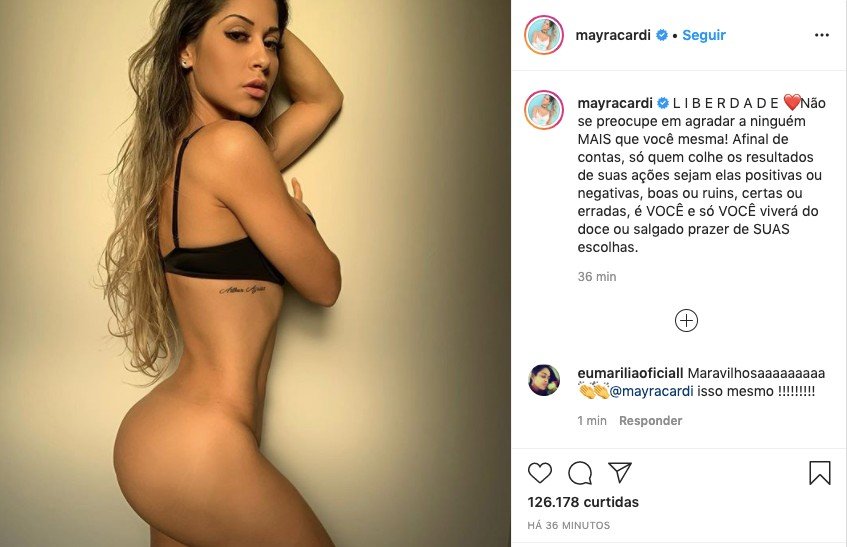 Mayra Cardi sem calcinha