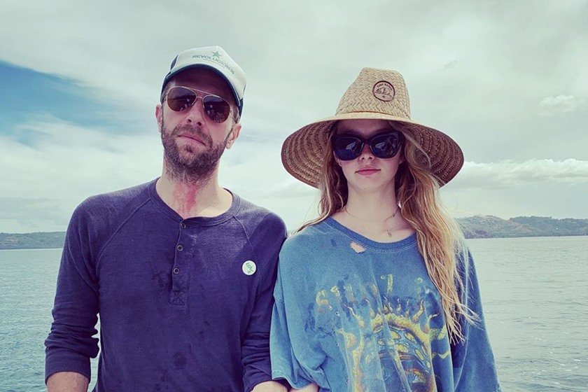 Chris Martin com a primogênita, Apple