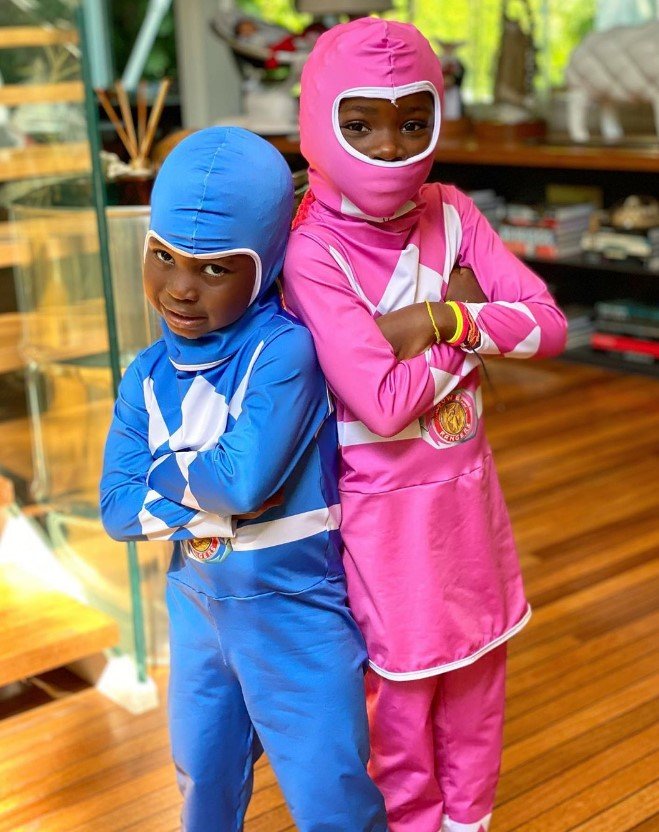 Titi e Bless de Power Rangers
