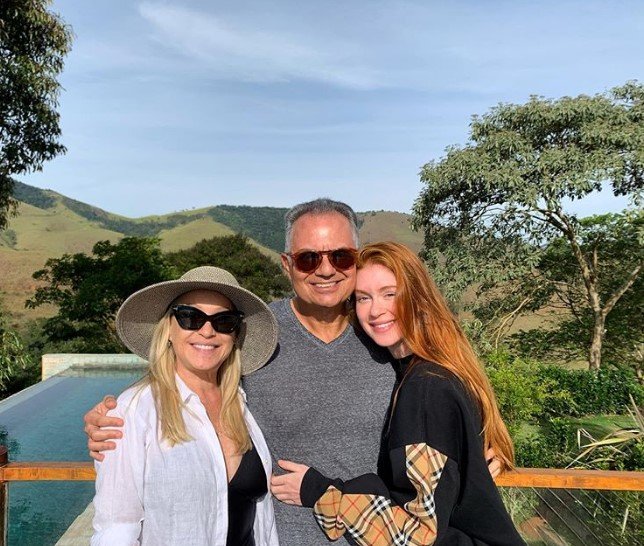 Marina Ruy Barbosa e os pais