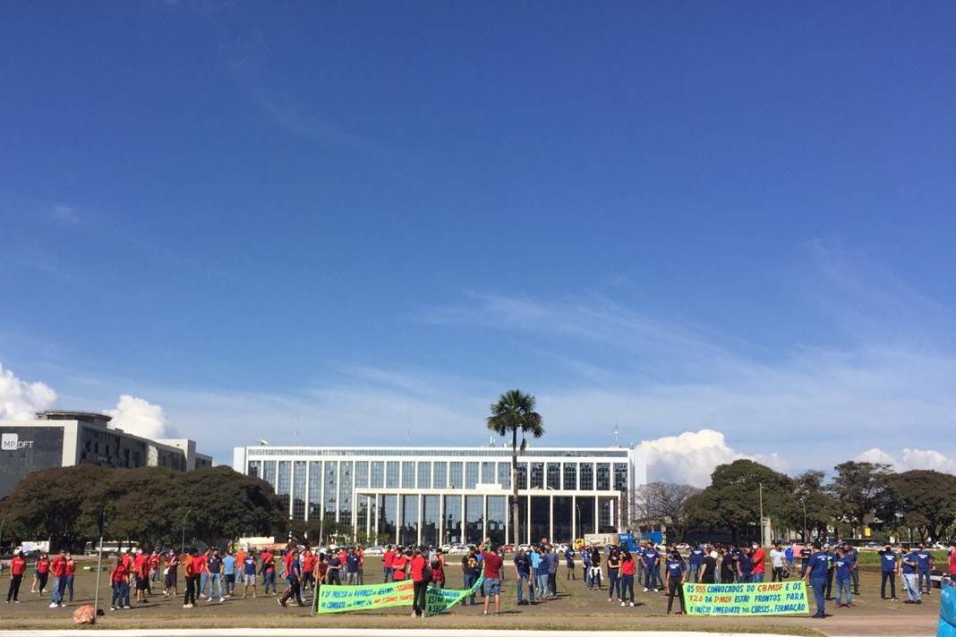 Manifestação em frente ao Palácio do Buriti