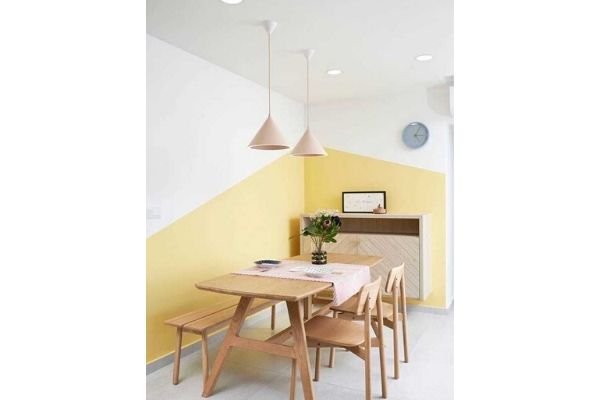 Meia parede pintada na decor, parede meia cor amarelo assimétrico assimétrica