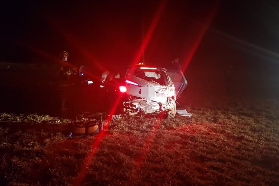 Carro envolvido em acidente