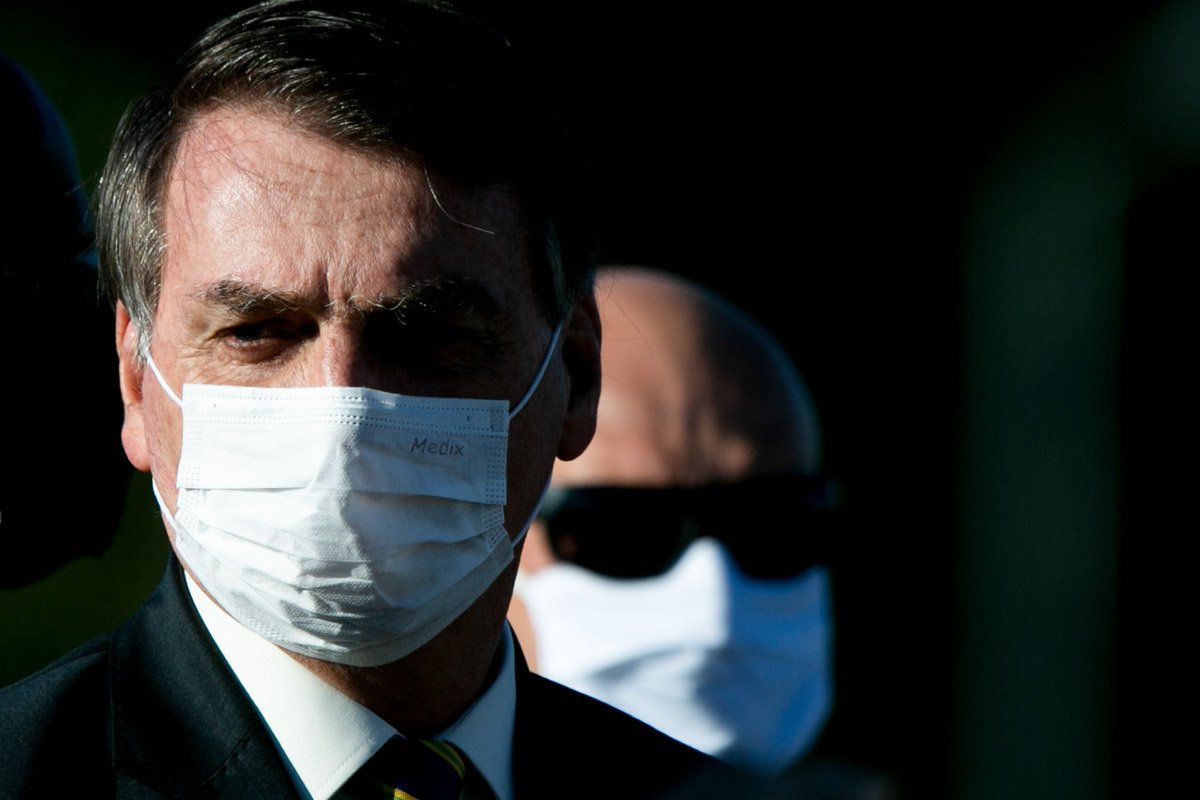 Bolsonaro testa positivo covid-19 coronavirus