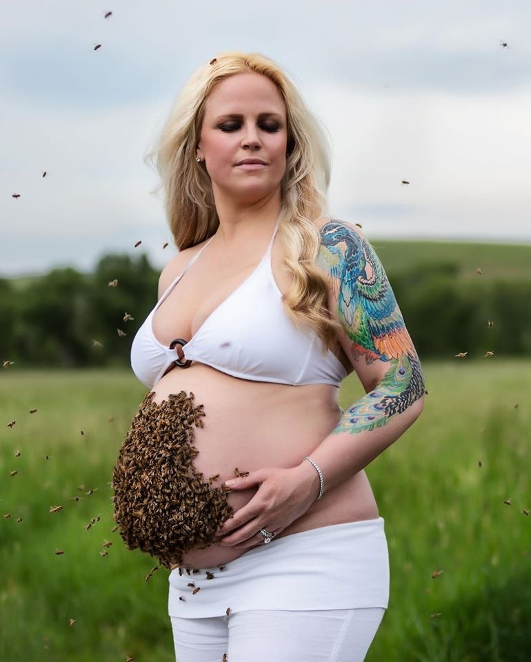 Mulher com 10 mil abelhas na barriga