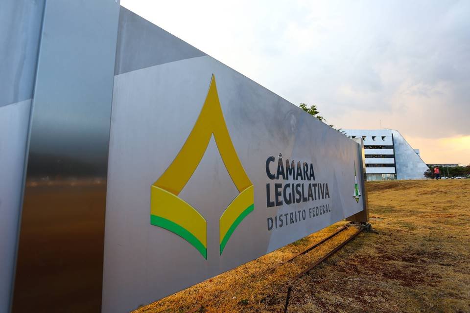CLDF exclui do plano de saúde da Casa ex-deputados e distritais cassados