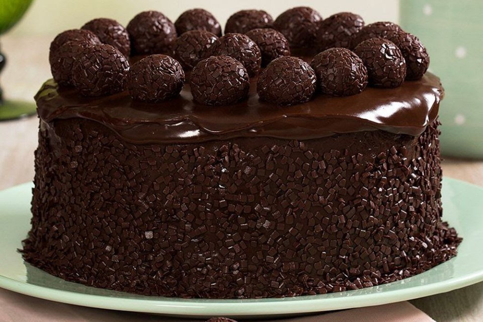 Bolo de chocolate, detalhes de um lindo bolo de chocolate com