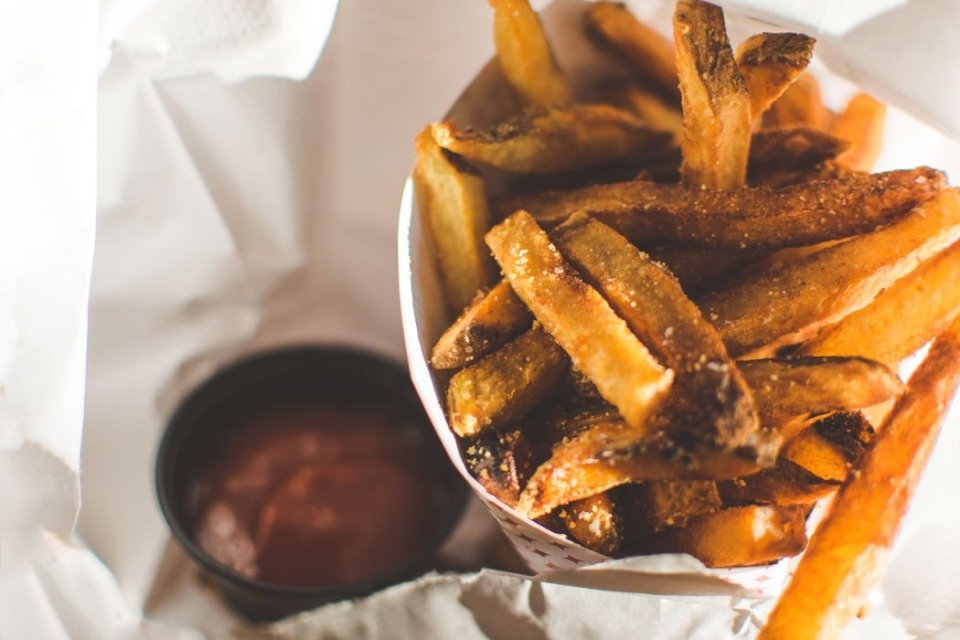 Batata Frita Sequinha  Batata frita sequinha, Batata frita, Receitas