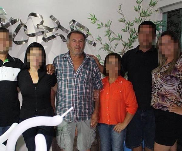 Francisco junto com a família