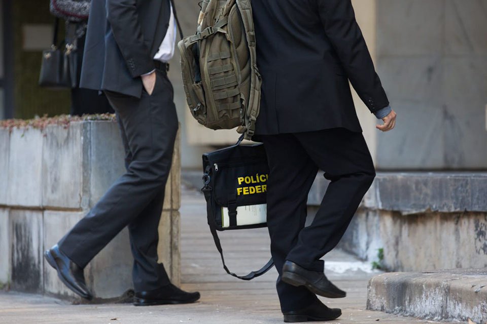 Operação Lava Jato. PF cumpre mandado de busca e apreensão no gabinete e no apartamento funcional de Paulinho da Força