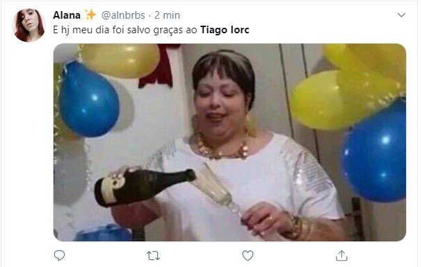 Tweet sobre nude de Tiago Iorc