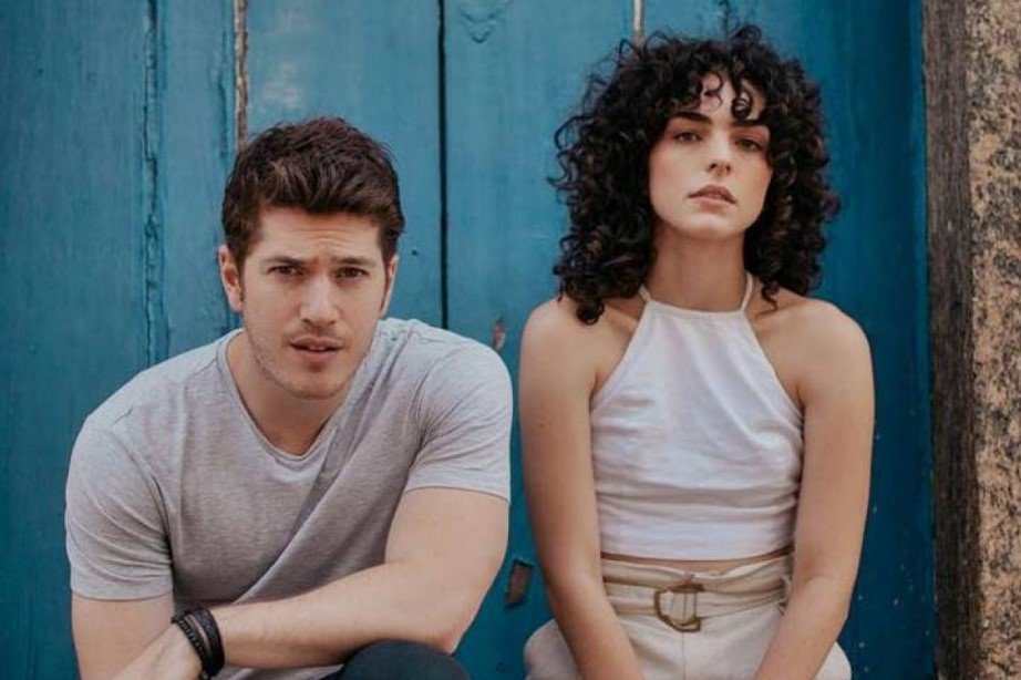 Caio Paduan e Julia Konrad