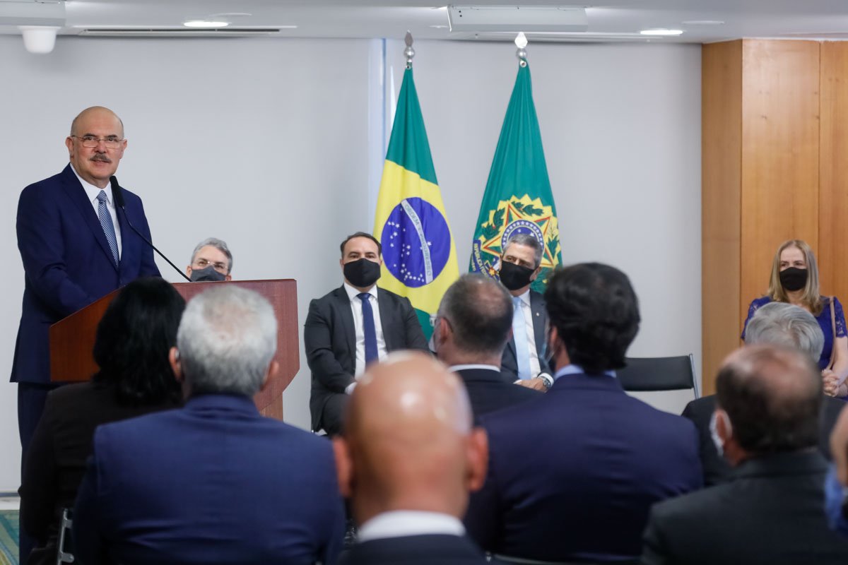 Posse do ministro do MEC Milton Ribeiro no planalto