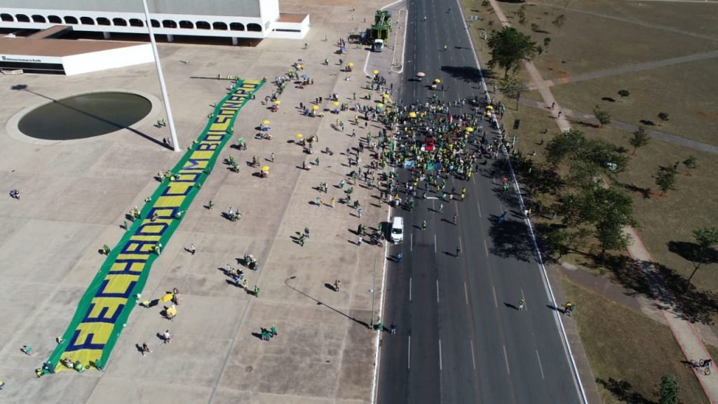 Bolsonaro se reunem na Esplanada