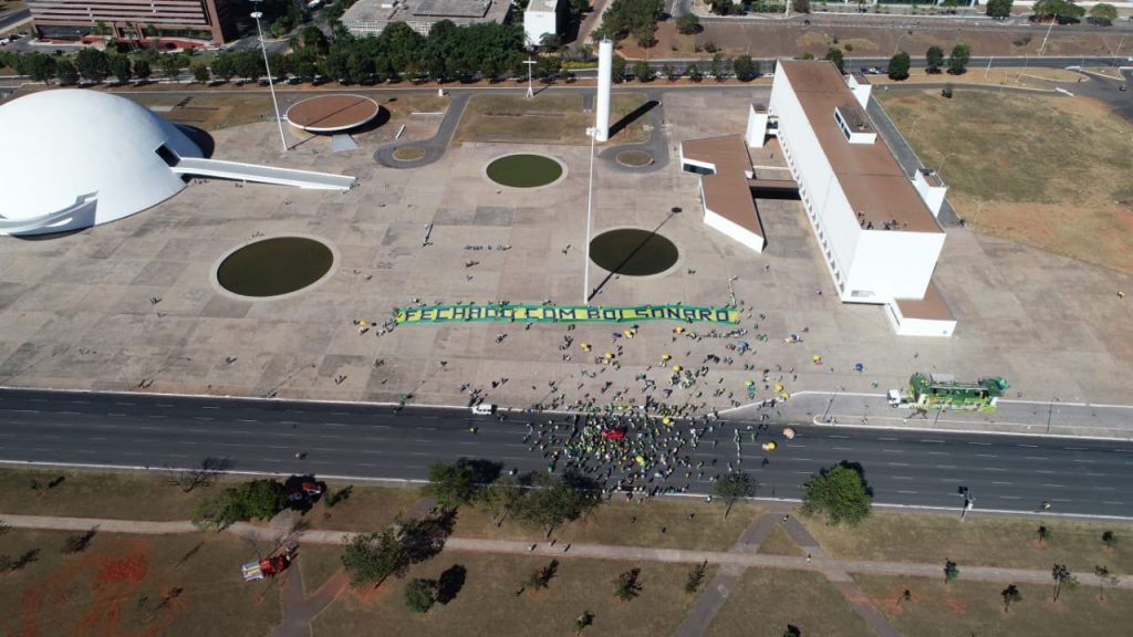 Bolsonaro se reunem na Esplanada