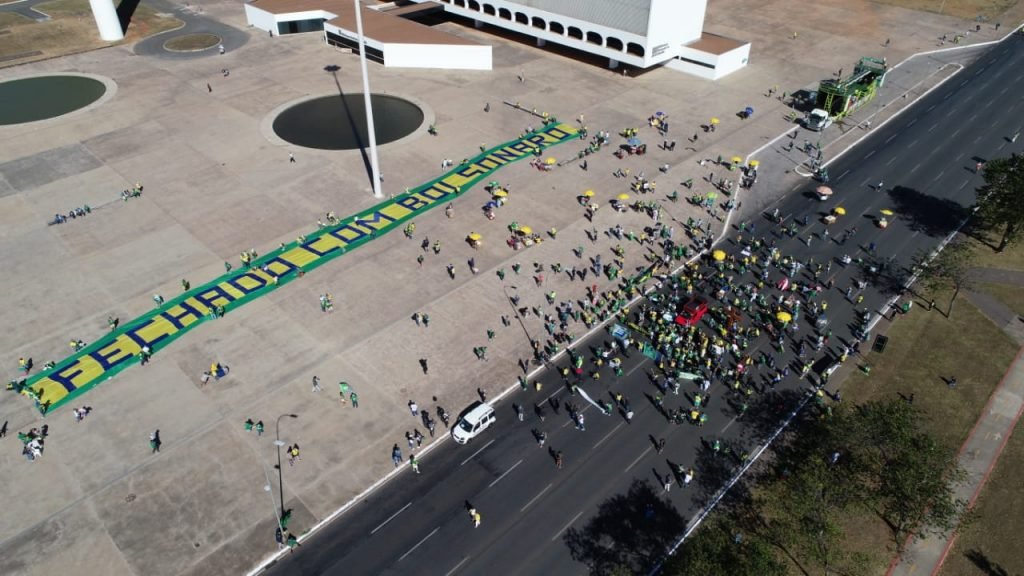 Bolsonaro se reunem na Esplanada