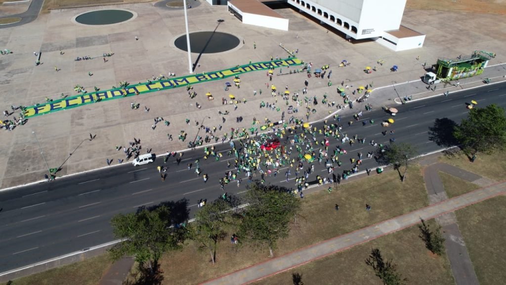 Bolsonaro se reunem na Esplanada