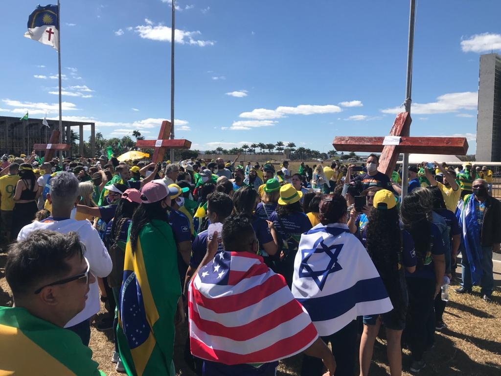 Manifestantes se reúnem na Esplanada em ato de apoio a Bolsonaro (19/07/2020)