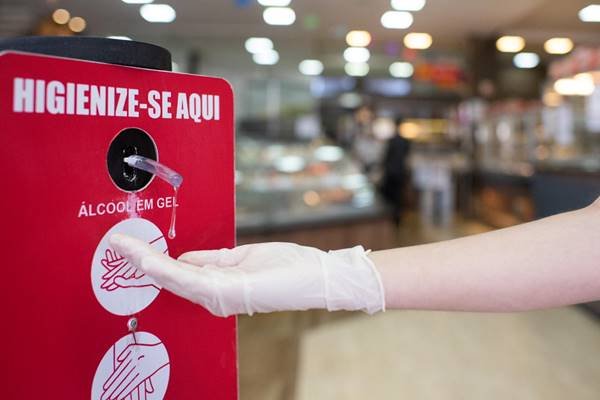 Reabertura do comércio em Ceilândia durante a pandemia, após restrições