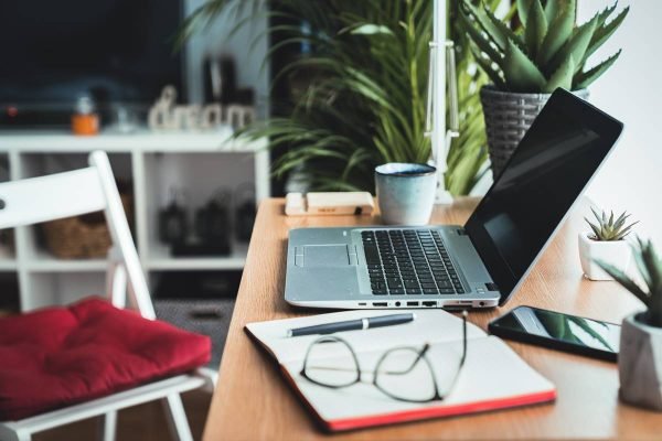 Design ou ergonomia? O que se atentar na escolha da cadeira do home office