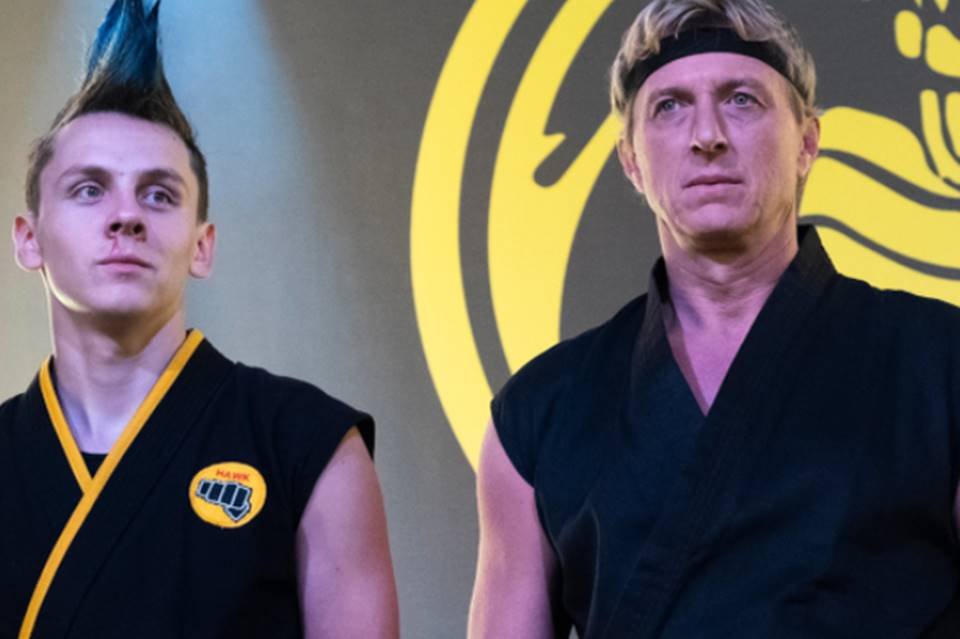 Série Cobra Kai, continuação de Karatê Kid, estreia na Netflix em