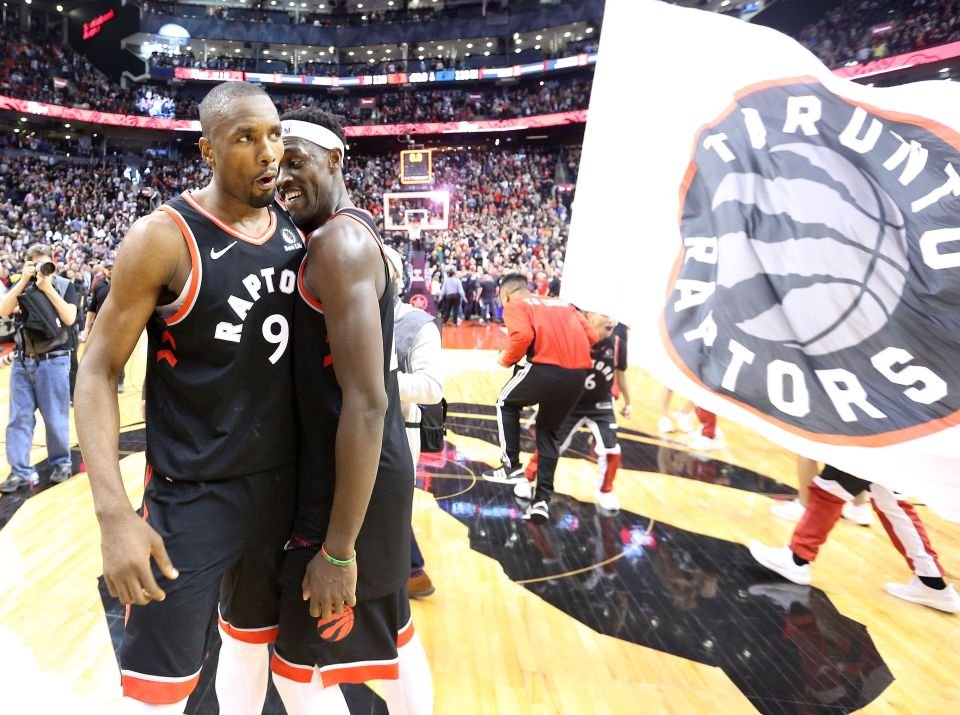 Raptors: Jogo de Basquete em Toronto com crianças - Brasileira em