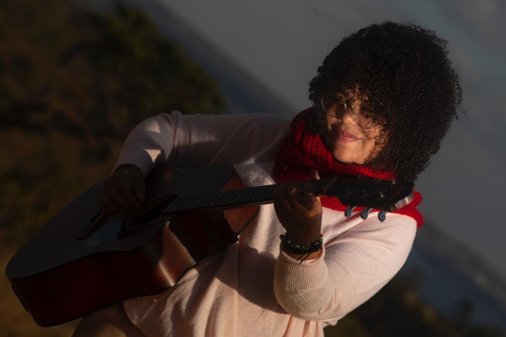Laís Raquel Cantora
