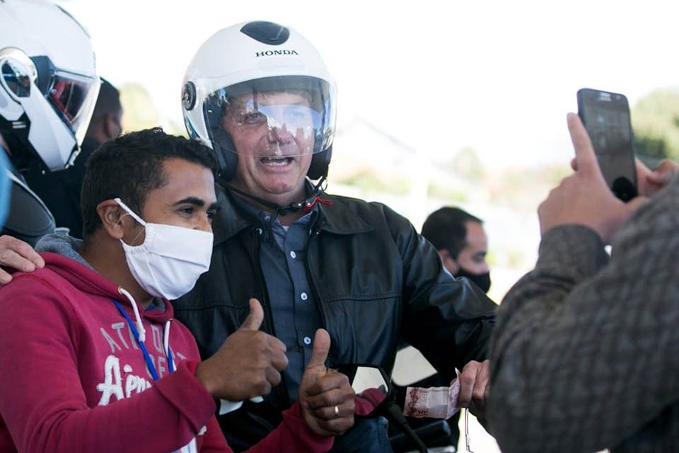 Jair Bolsonaro de moto