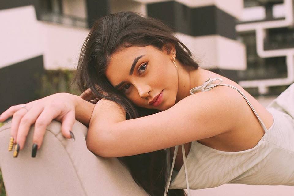 Tainá Costa