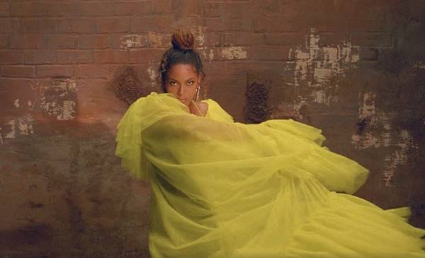 Beyoncé em trecho do filme Black is King