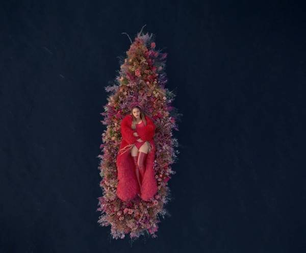 Beyoncé em trecho do filme Black is King