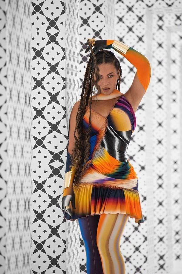 Beyoncé em trecho do filme Black is King