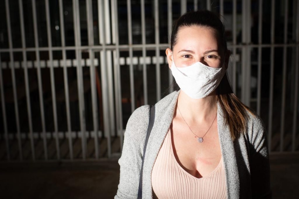 Médica Larissa Bragança, voluntária a receber vacina teste para o novo coronavirus
