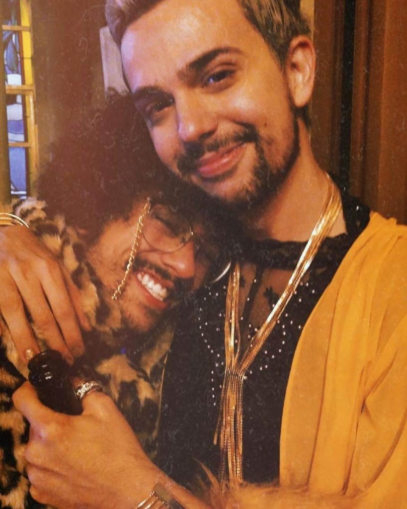 Vitor di Castro e o marido Vinícius